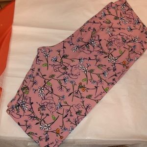 Lularoe Winnie The Pooh Leggings